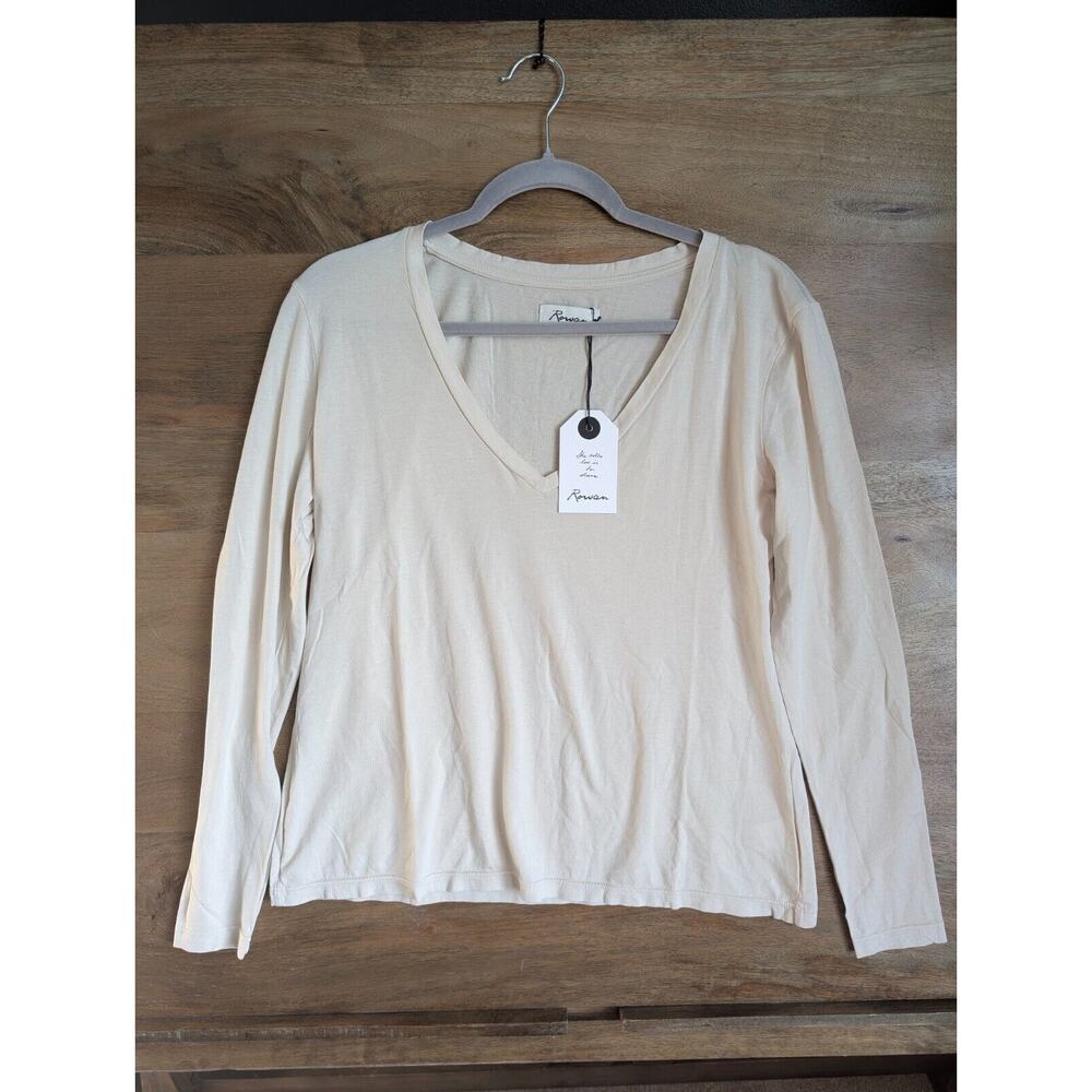 Cream V-Neck Long Sleeve Blouse